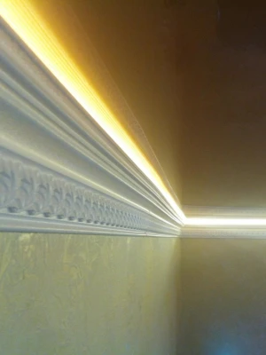Установка натяжных потолков с LED-подсветкой